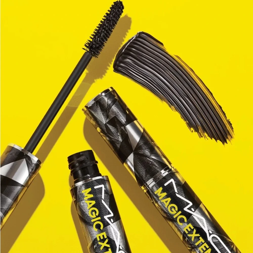 Mac Cosmetics Magic Extension 5mm Fibre Mascara Black BNIB